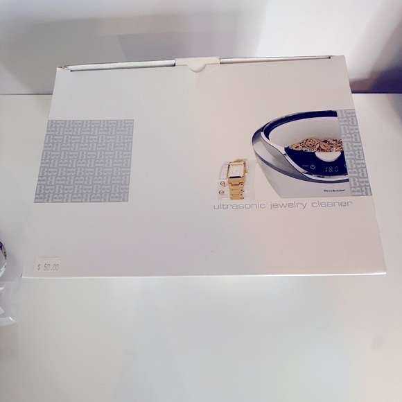 Brookstone Ultrasonic Jewelry Cleaner - Picture 2 of 6